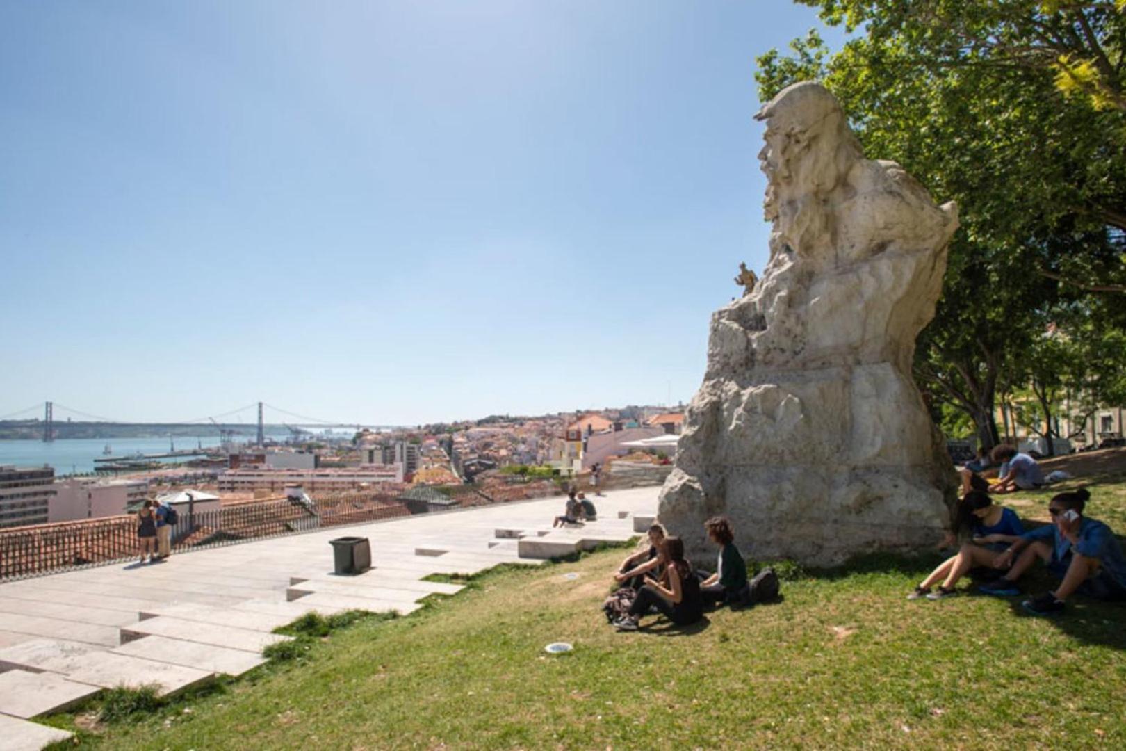 Guestready - Exclusive Apartment At Sao Bento Lisboa Kültér fotó